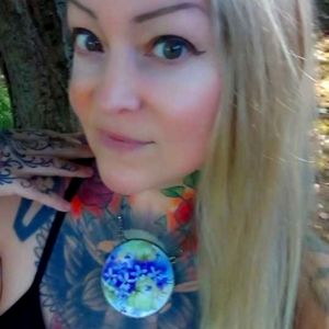 ❤ Artisan Hand Painted Porcelain Floral Statement Necklace